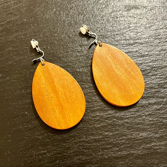 Boho Wooden Dangle Drop Clip On Teardrop Shape Earrings - Picture 2 of 9